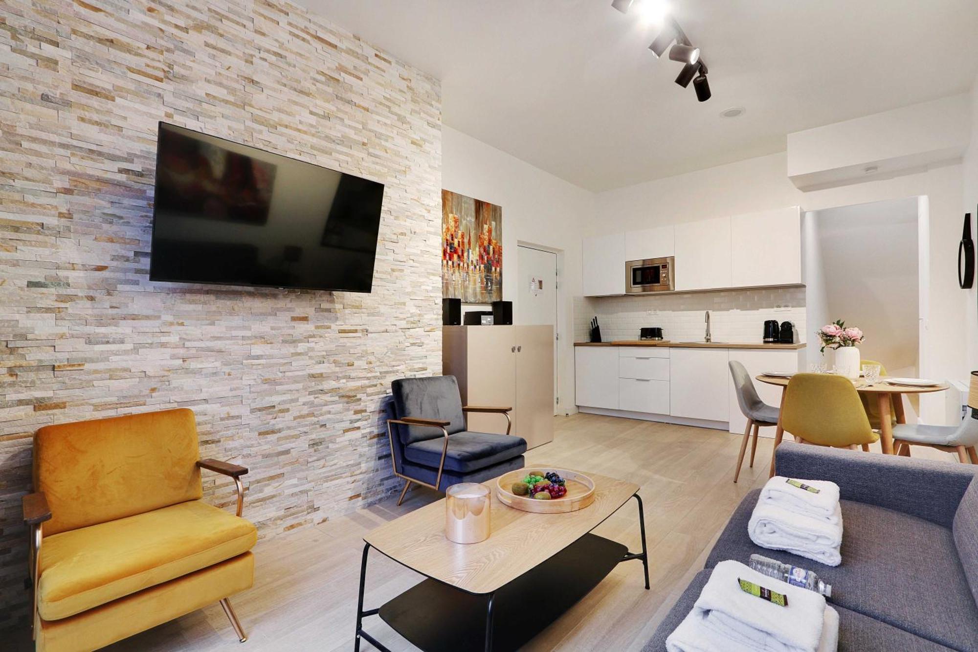 פריז Intimate Apartment With Air Conditioner & Jacuzzi 2Br 6P Montmartre מראה חיצוני תמונה