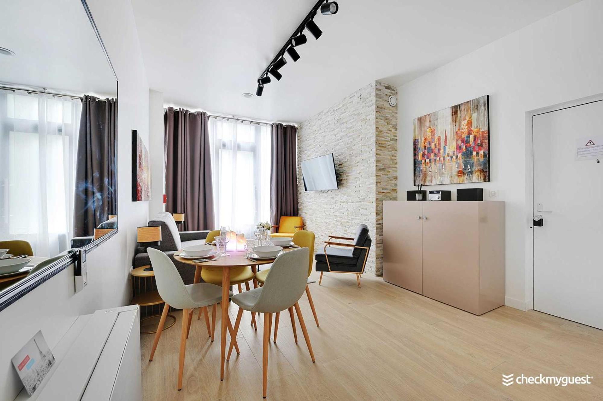 פריז Intimate Apartment With Air Conditioner & Jacuzzi 2Br 6P Montmartre מראה חיצוני תמונה