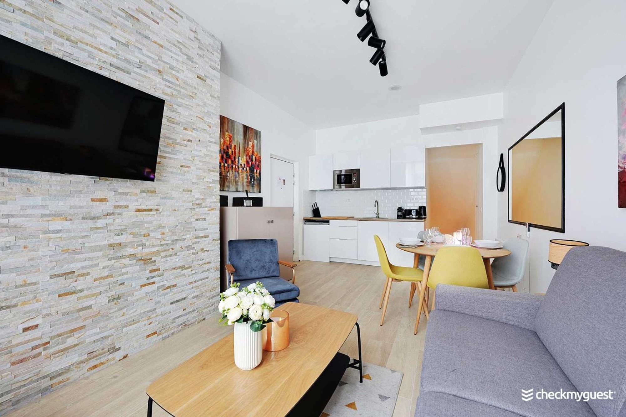 פריז Intimate Apartment With Air Conditioner & Jacuzzi 2Br 6P Montmartre מראה חיצוני תמונה